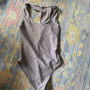 Alo lilac bodysuit